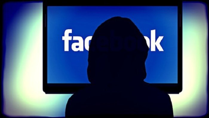 Facebook сможет распознавать людей со спины