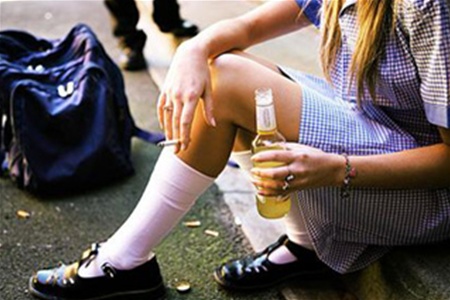 Две девочки отравились алкоголем в Бердянске