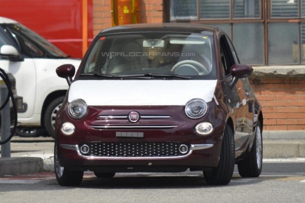 Обновленный Fiat 500 попался без камуфляжа