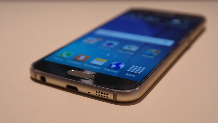 Стоит ли ждать Galaxy S7 в этом году?