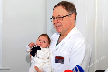 Одесский кардиохирург Роман Лекан об уникальных операциях на сердцах новорожденных