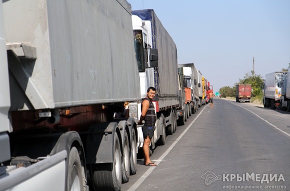 Украина ввела товарно-сырьевую блокаду Крыма, - Погрануправление ФСБ