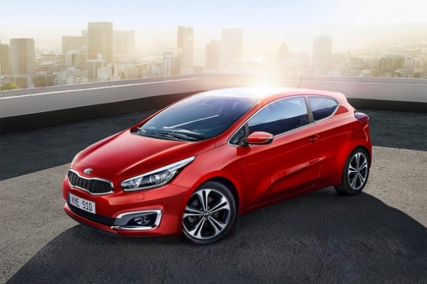 Корейцы представили обновленное семейство Kia cee'd