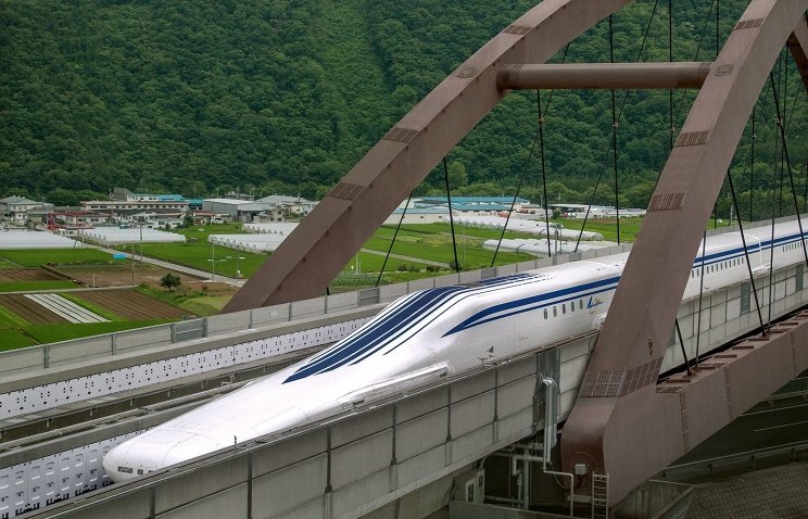 Поезд на магнитной подушке японского производства признан самым быстрым в мире