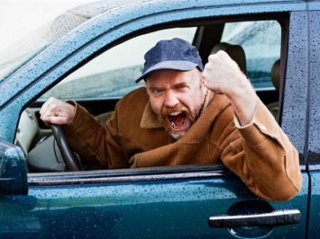 Ученые: Агрессивные водители чаще попадают в ДТП
