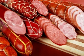 На рынках Симферополя «из-под полы» торгуют харьковскими колбасами