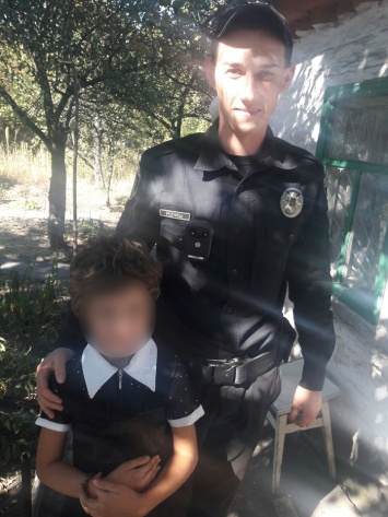 Криворожские полицейские спасли девочку от нерадивых родителей (фото)
