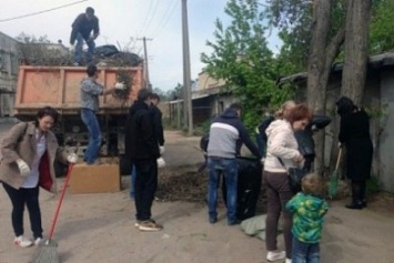 Чиновникам Севастополя придется принять участие в осеннем городском субботнике