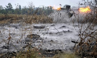 Боевики ведут мощный огонь по силам АТО из гаубиц и танков - штаб