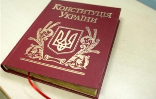 Порошенко рассказал, что планирует изменить в Конституции