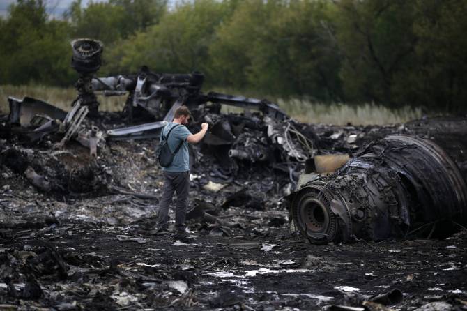 Завершилось расследование на месте падения Boeing на Донбассе