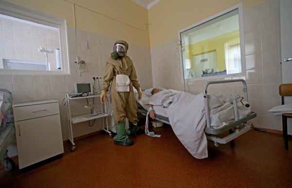 В Абу-Даби женщина с ребенком заразились коронавирусом