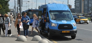 В Москве водителей частных автобусов начали увольнять за превышение скорости