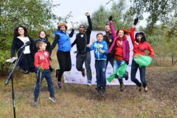 На Днепропетровщине прошла первая эко-эстафета: как это было и сколько мусора собрали (ФОТО)