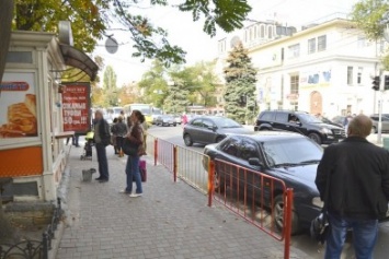 В Одессе на улице Бунина преобразили пешеходный переход (ФОТО)
