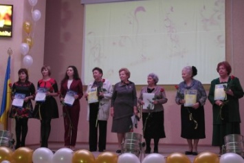 В Покровске (Красноармейске) поздравили воспитателей Донетчины с профессиональным праздником