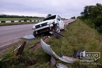 ДТП под Кривым Рогом: Из-за ям на дороге автомобиль вынесло на встречную полосу