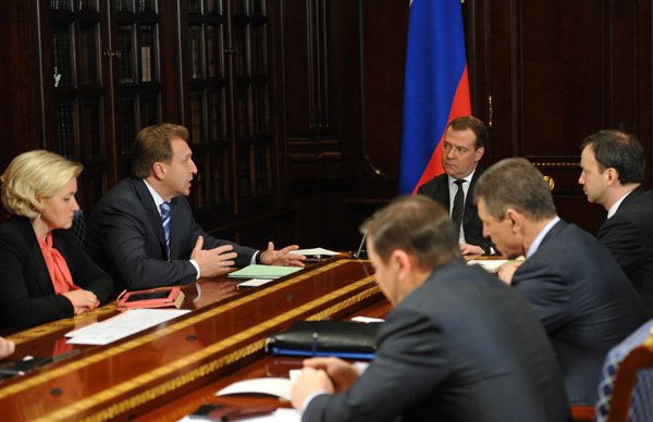 Медведев утвердил перечень социальных услуг с нулевым налогом на прибыль