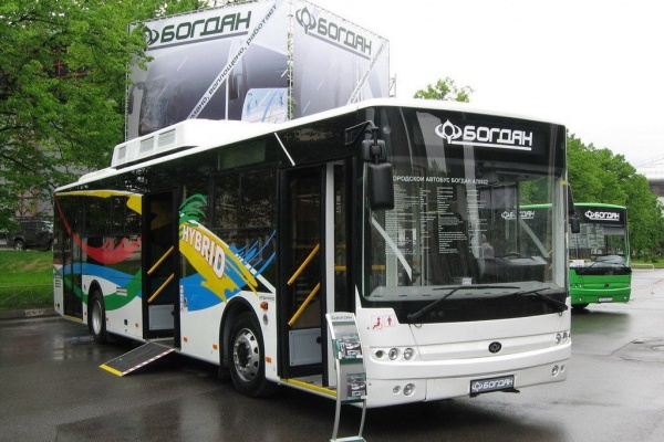 Компания «Богдан Моторс» презентовала новый автобус (ФОТО)