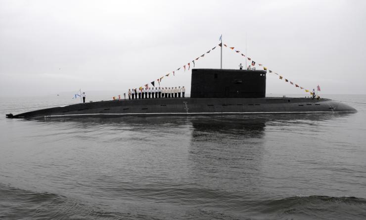 Вьетнам наращивает военную мощь с помощью российских подводных лодок