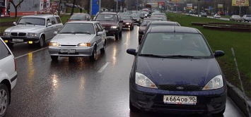 Названы самые популярные цвета автомобилей в России