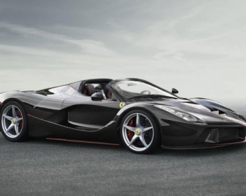 На автосалоне в Париже объявили имя для открытой версии LaFerrari