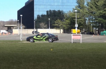 Видео: Cамоуправляемый автомобиль от компании Nvidia