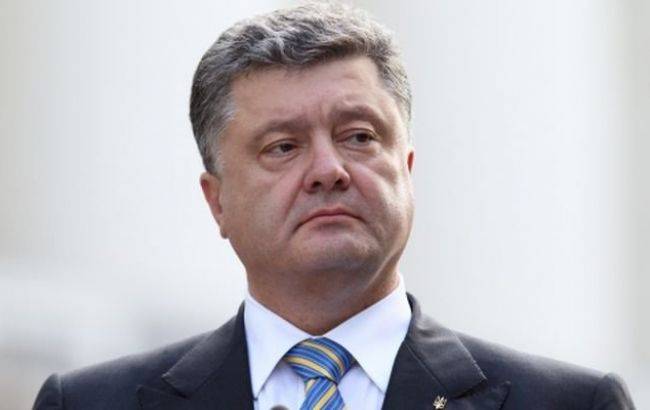 По поводу изменений в Конституцию Порошенко готовит телеобращение