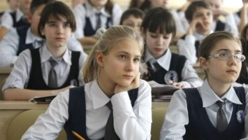 Нужна ли 12-летняя школа в Украине: "За" и "против"
