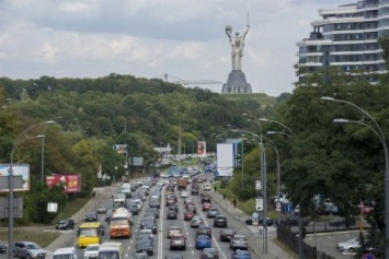 В Киеве пробки достигли 7 баллов