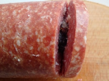 В колбасе тернопольского мясокомбината нашли грызуна