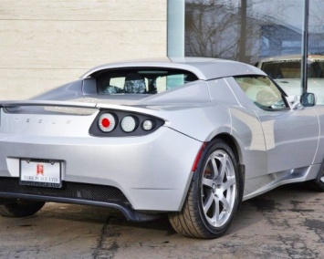 Владелец одного из первых прототипов Tesla выставил его на аукцион за 1 млн долларов