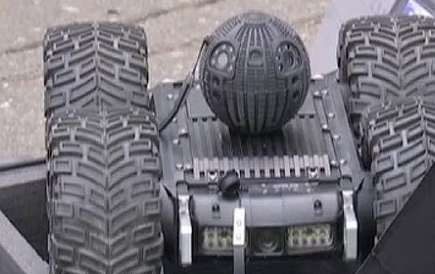 В России создали инновационного мини-робота для помощи спецназу и саперам