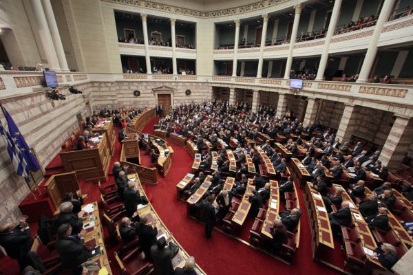 Греция допускает возможность досрочных парламентских выборов после референдума
