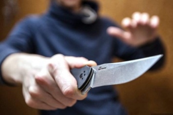 В Одессе мужчина с ножом бросался на людей