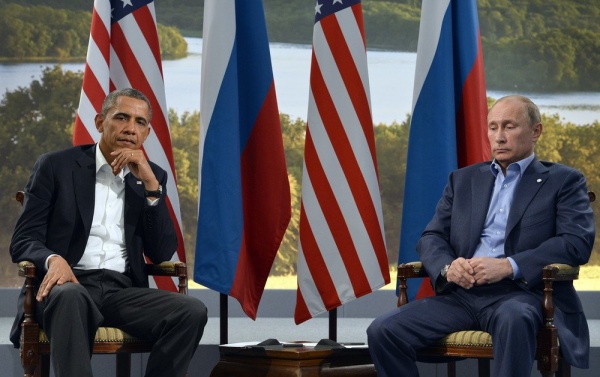 Владимир Путин поздравил Барака Обаму с Днем независимости