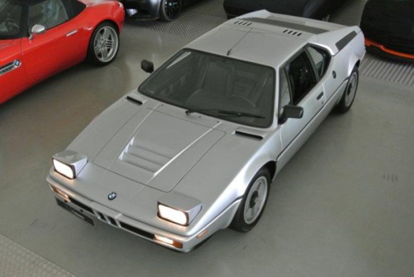 Редчайший BMW M1 продают за 1 млн долларов