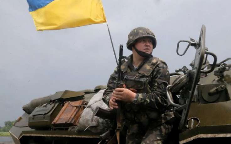 Советник Порошенко представил новый камуфляж для бойцов ВСУ