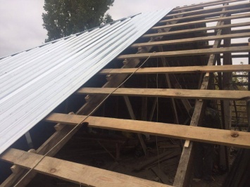 В Корабельном районе жильцы одноподъездного дома дождались капитального ремонта крыши