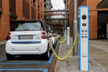 В Германии перестанут регистрировать автомобили на бензиновом моторе с 2030 года