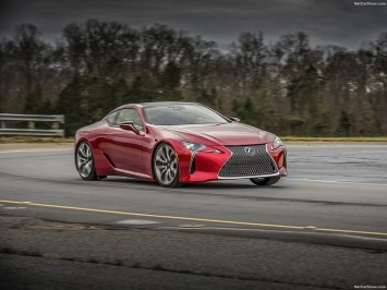 Стали известны подробности нового купе Lexus LC 500