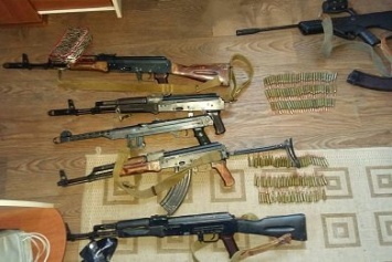 Опасные вещества и части оружия: В Раде хотят дополнить перечень предметов контрабанды