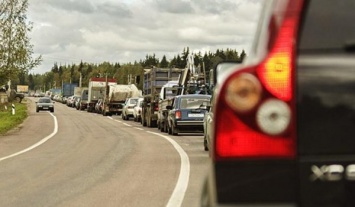 В Воронеже в ДТП попали шесть машин, двое водителей пострадали