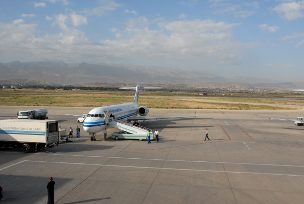 МАУ возобновляет полеты в Ашхабад
