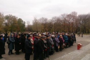 Торжественным митингом в Мирнограде отметили День освобождения Украины от фашистских захватчиков