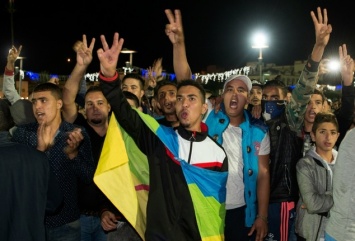 Тысячи марокканцев вышли на улицы с демонстрациями из-за гибели торговца рыбой