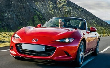 Прокатились по Исландии на новой Mazda MX-5