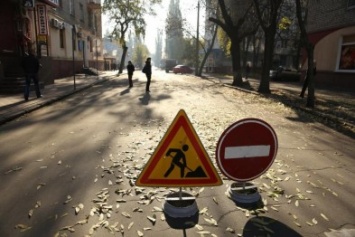 В Кременчуге непрерывно ведутся работы по ремонту дорог и тротуаров (ФОТО)