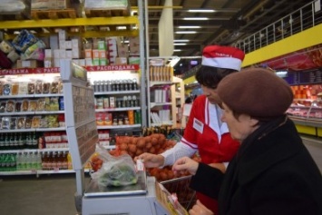 Черноморский супермаркет "Таврия-В" вводит изменения в систему работы (фото)