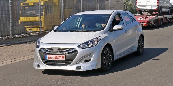 Hyundai начала тесты «заряженного» хэтчбека i30